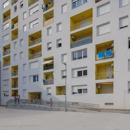 アパート Apartman Unique